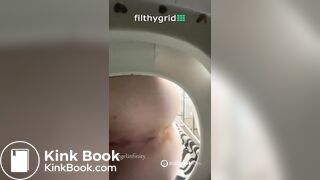 Girls pooping on toilet - video 71