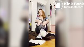 Dirty MILF plays with her shit 1