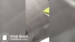 Pooping desesperated