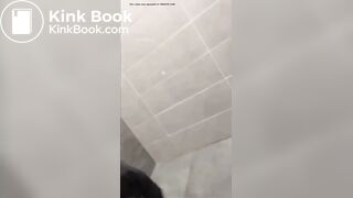 Pooping desesperated