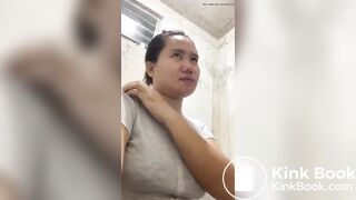 Pinoy Girl Poop Vlog