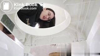 Spanish girl poop - video 8