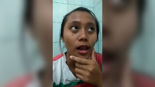 Asian Girl Talk When She Is Pooping