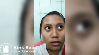 Asian Girl Talk When She Is Pooping