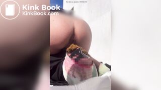 Scat slave gets a huge dump on the face