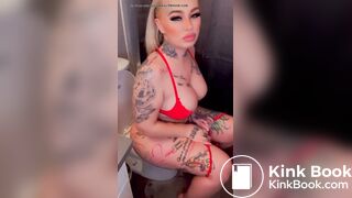 brasileña cagando-195