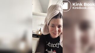 Morning poop toilet selfie