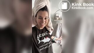 Morning poop toilet selfie