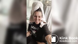 Morning poop toilet selfie