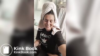 Morning poop toilet selfie