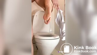 Girl pooping on toilet - video 257
