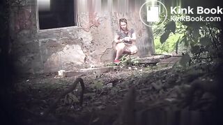 Blondiee poop - video 3