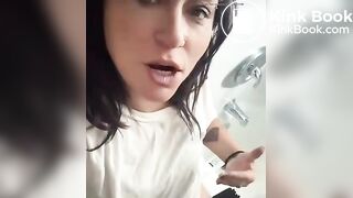Girl Show Her Morning Poo