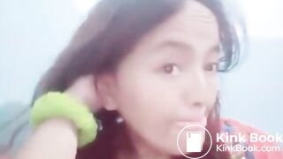 Girl Pooping in The Toilet - video 2