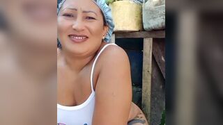 Girl Pooping - video 161