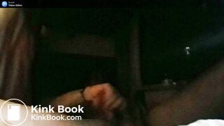 me trait la queue en footjob