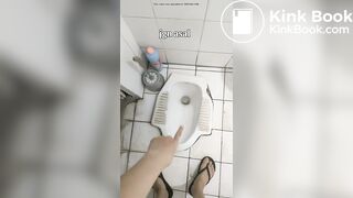 Girl Show Her Poop - video 2