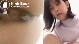 Cute japanese girl pooping and vaginal discharge 3