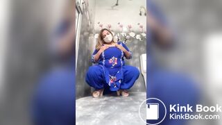 Hot indian bhabhi pooping in bathroom