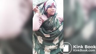 Indian desi bhabhi shitting - video 3