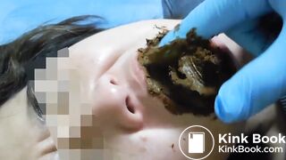 Japanese girl a lot of scat in her mouth