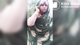 Indian desi bhabhi shitting - video 2