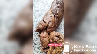 Spanish girl pooped a long turd on the windowsill