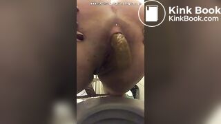 Girl pooping on toilet - video 243