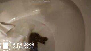 Girl pooping on toilet - video 242