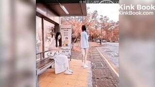 等车时被偷袭
