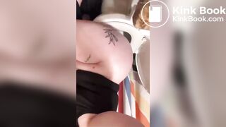 LogGoddess on the toilet