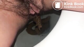 TOILET POO CLOSE_UP