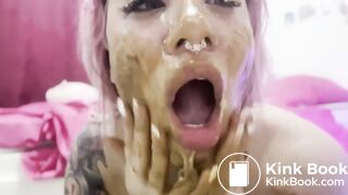 Latina puke play, piss, poop smear on feet and armpits