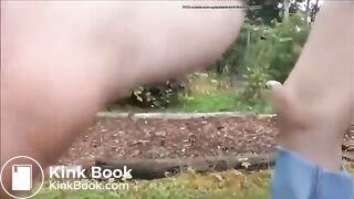 Girl pooping - video 818