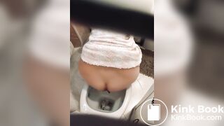 en el bañito cagando-184