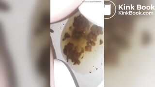 Girl pooping in public bathroom - video 4