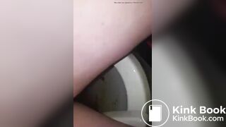 Girl pooping in public bathroom - video 4