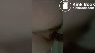 Girl pooping - video 807