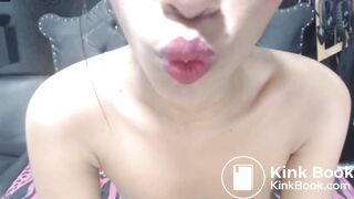 cute camgirl eats her shit