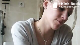 Girl pooping on toilet - video 187