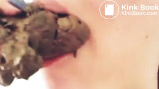 ... deliciosa comiendo su propia mierda