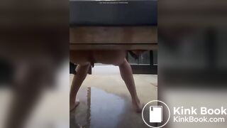 Girl pooping - video 812