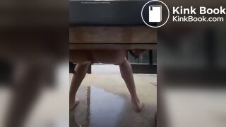 Girl pooping - video 812