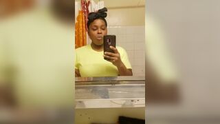 ♥️BEAUTIFUL EBONY GAL SCAT SNACK ATTACK♥️