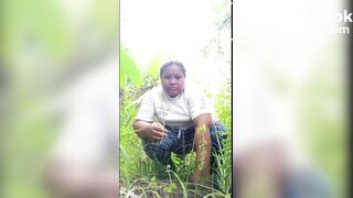 Filipino Bbw Diarrhea in Nature