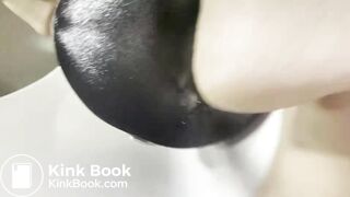 Big poop in shiny black tights