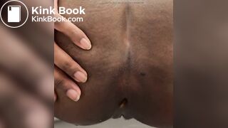 Girl pooping - video 806
