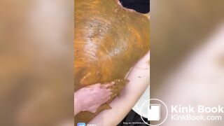 Shitting on face with smearing