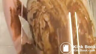 SHOWER SCAT