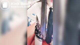 TikTok girl poop